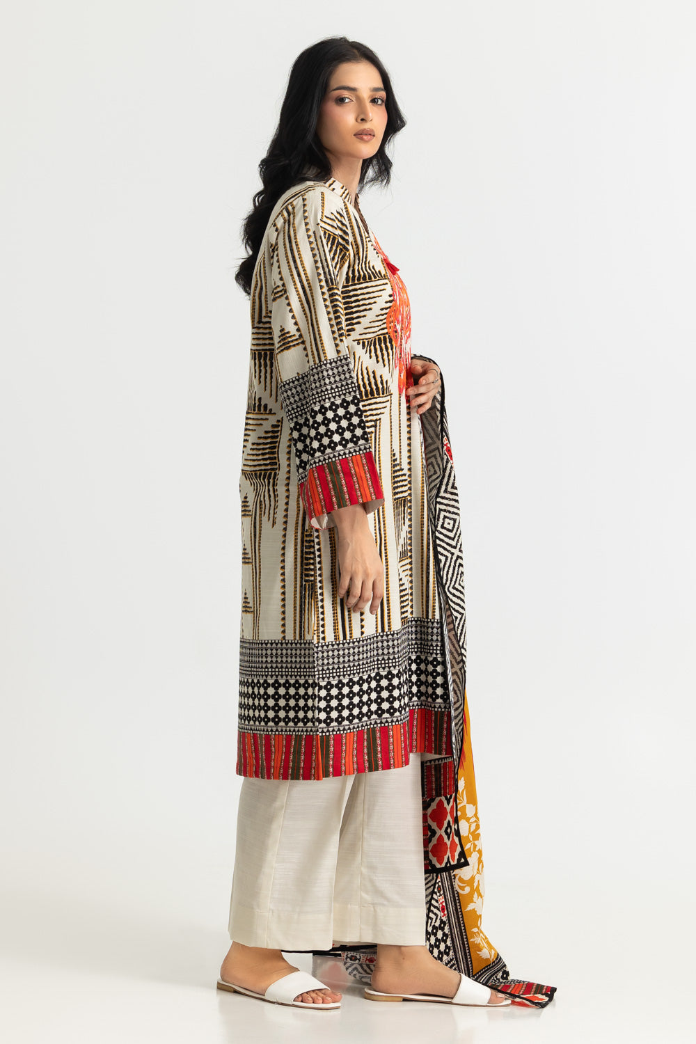 3PC Khaddar Slub Printed Suit