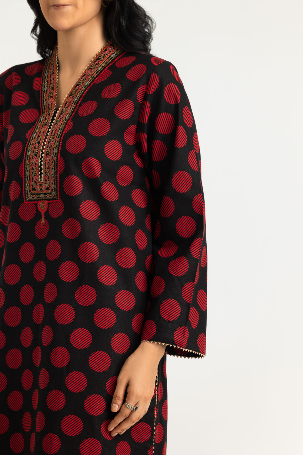 3PC Khaddar Slub Printed Suit With Embroidered