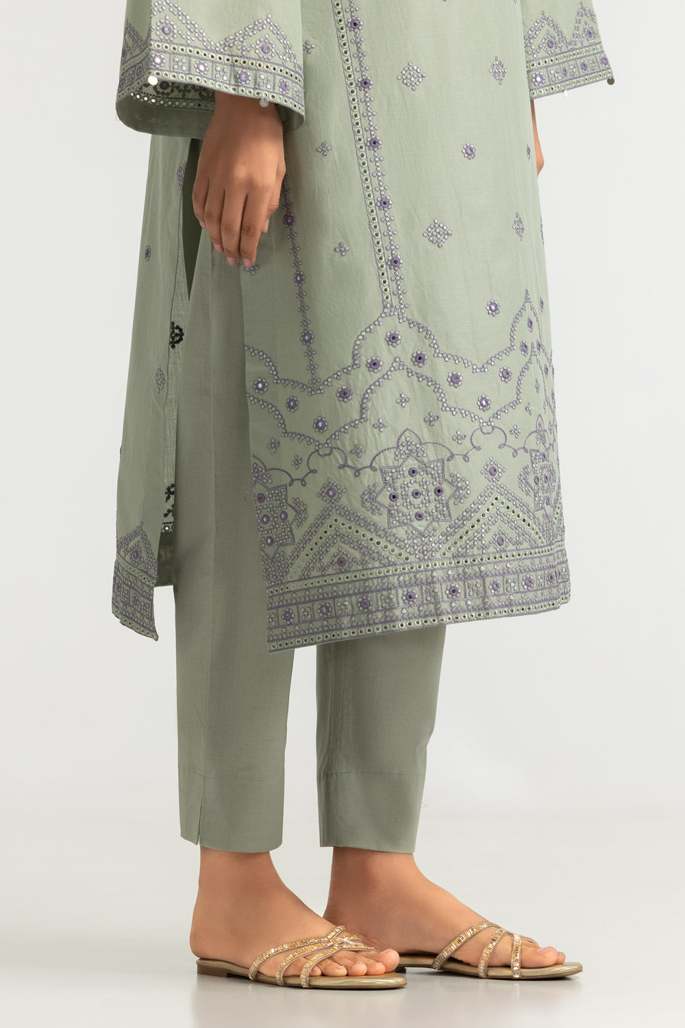 3PC Lawn Embroidered Suit