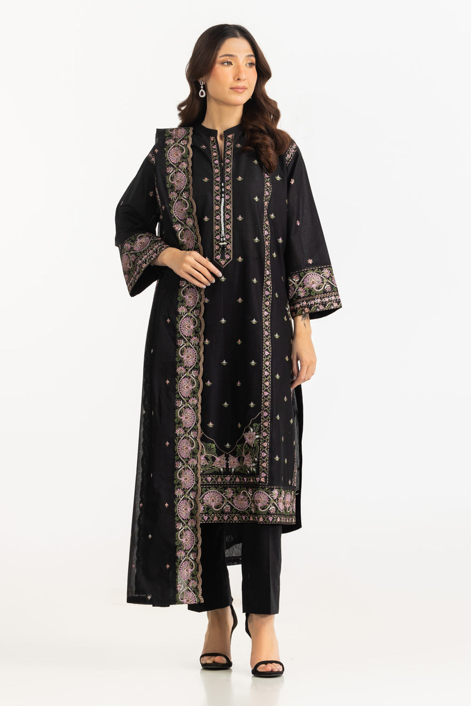 3PC Lawn Embroidered Suit