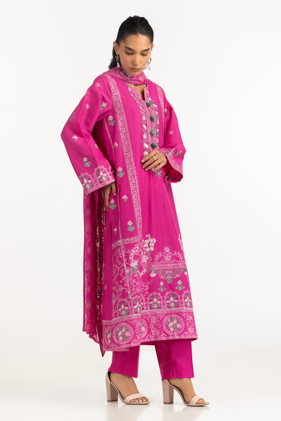 3PC Lawn Embroidered Suit