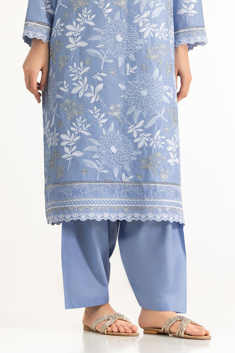 3PC Lawn Embroidered Suit