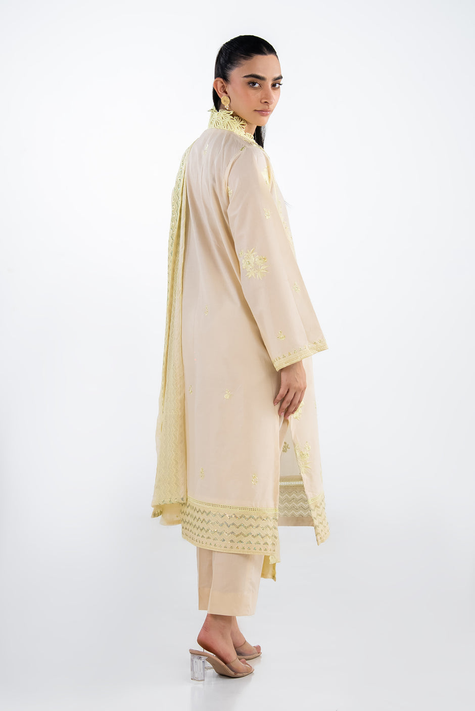3PC Lawn Embroidered Suit