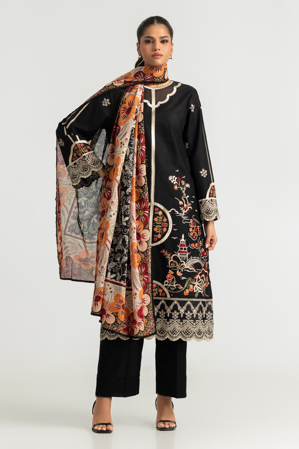 3PC Lawn Embroidered Suit