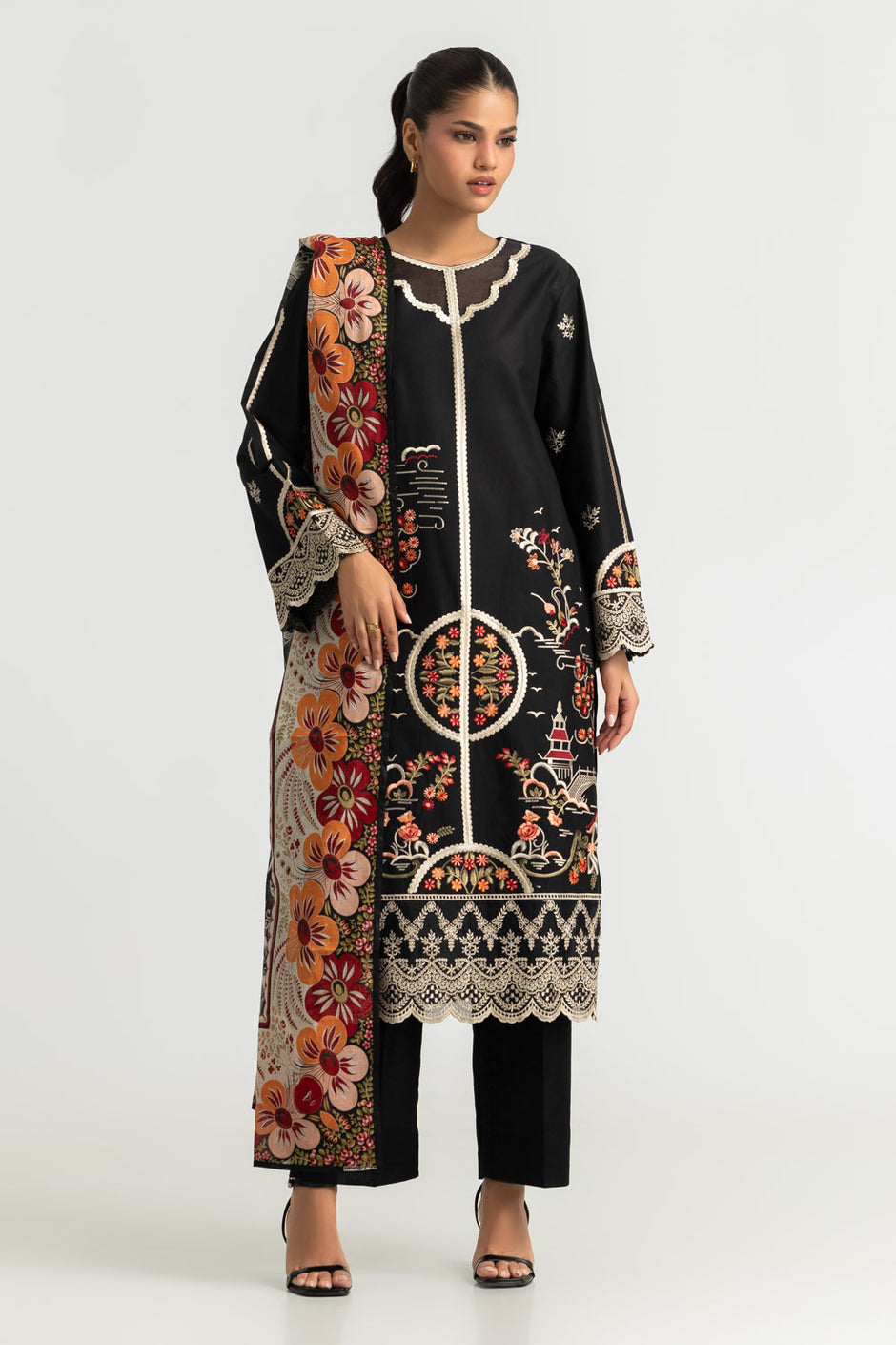 3PC Lawn Embroidered Suit