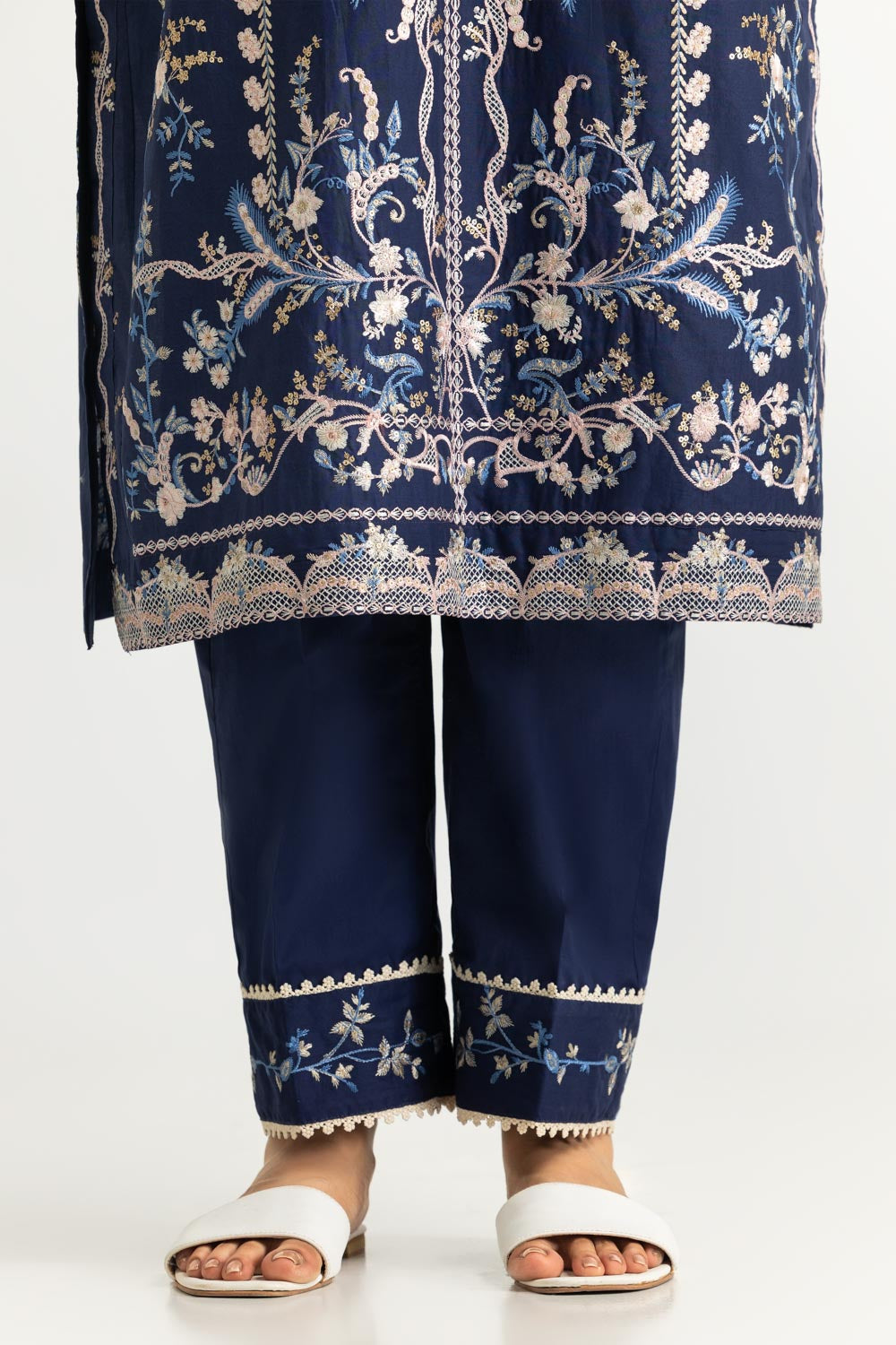 3PC Lawn Embroidered Suit With Printed Silk Dupatta