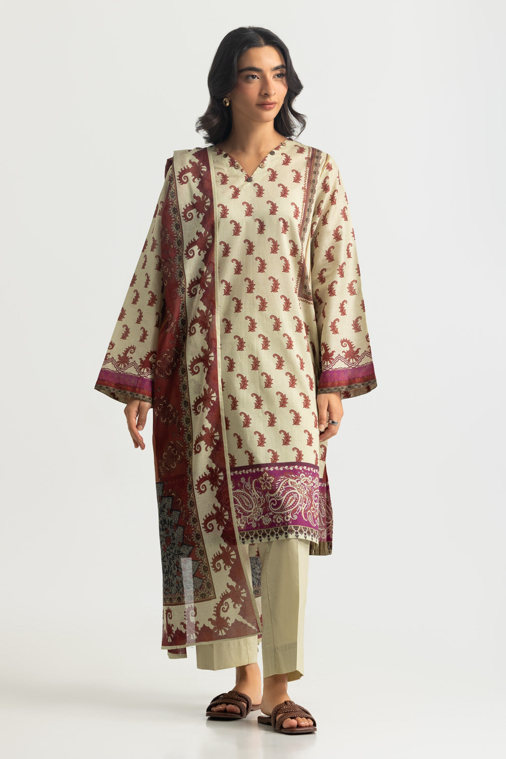 3PC Lawn Embroidered Suit