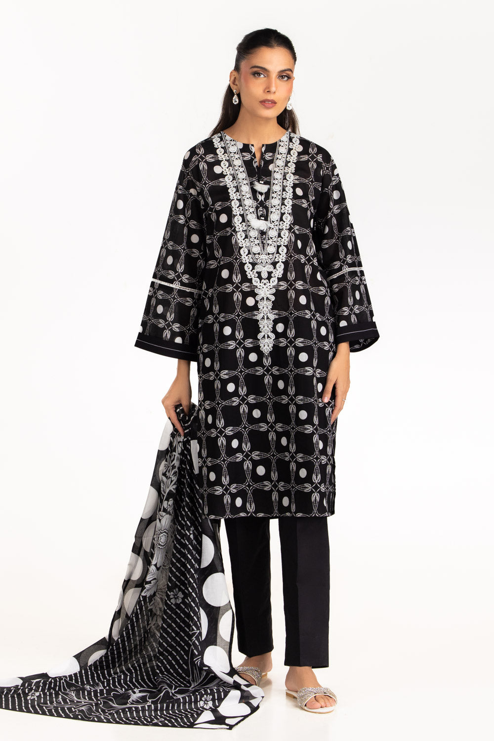 3PC Lawn Printed Suit With Embroidered