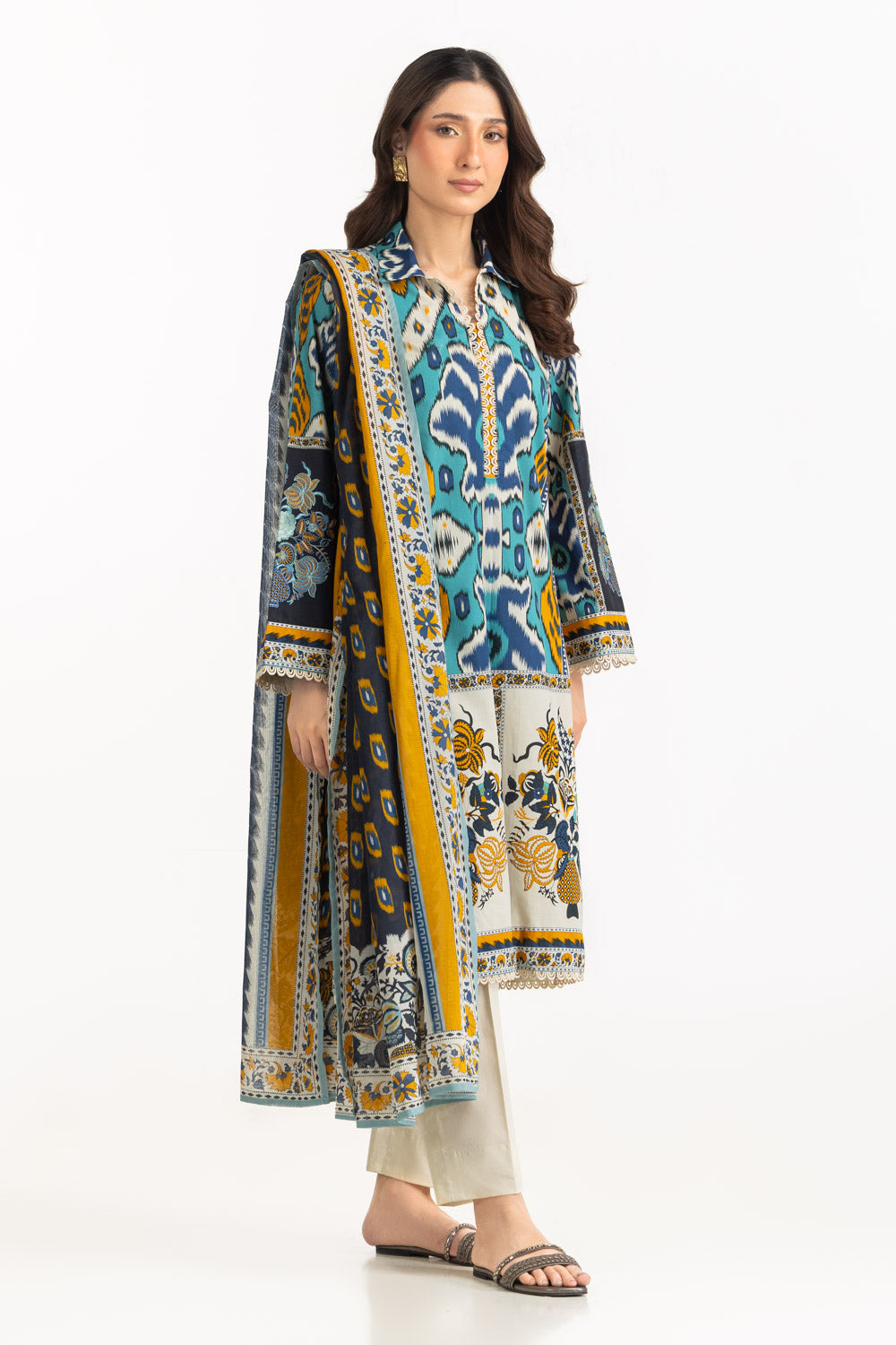 3PC Lawn Printed Suit With Embroidered