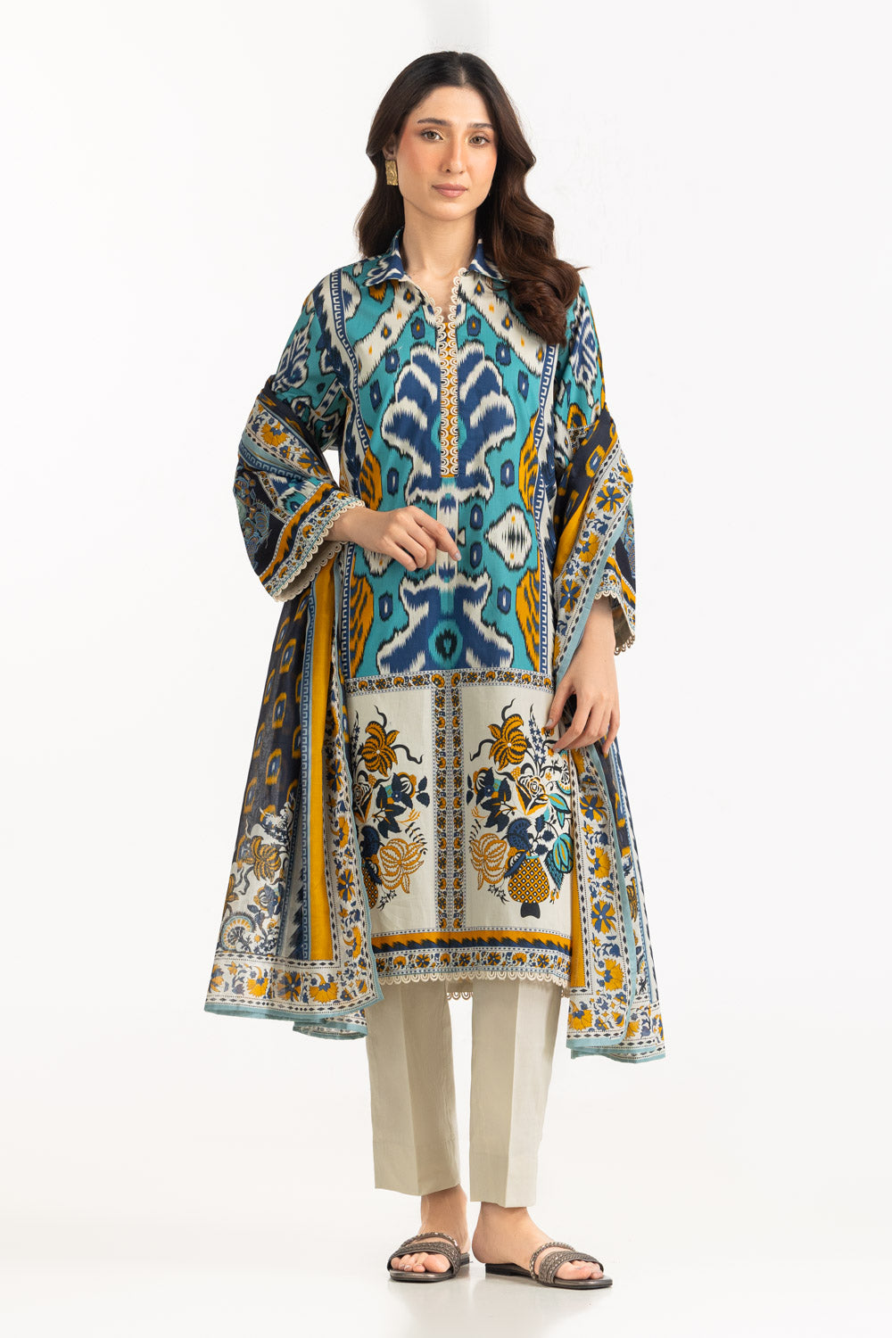3PC Lawn Printed Suit With Embroidered