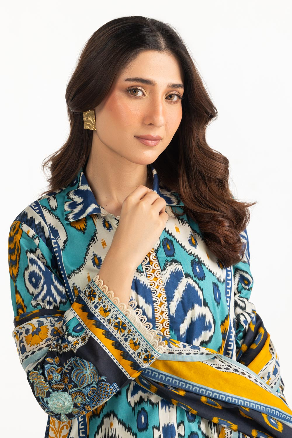 3PC Lawn Printed Suit With Embroidered