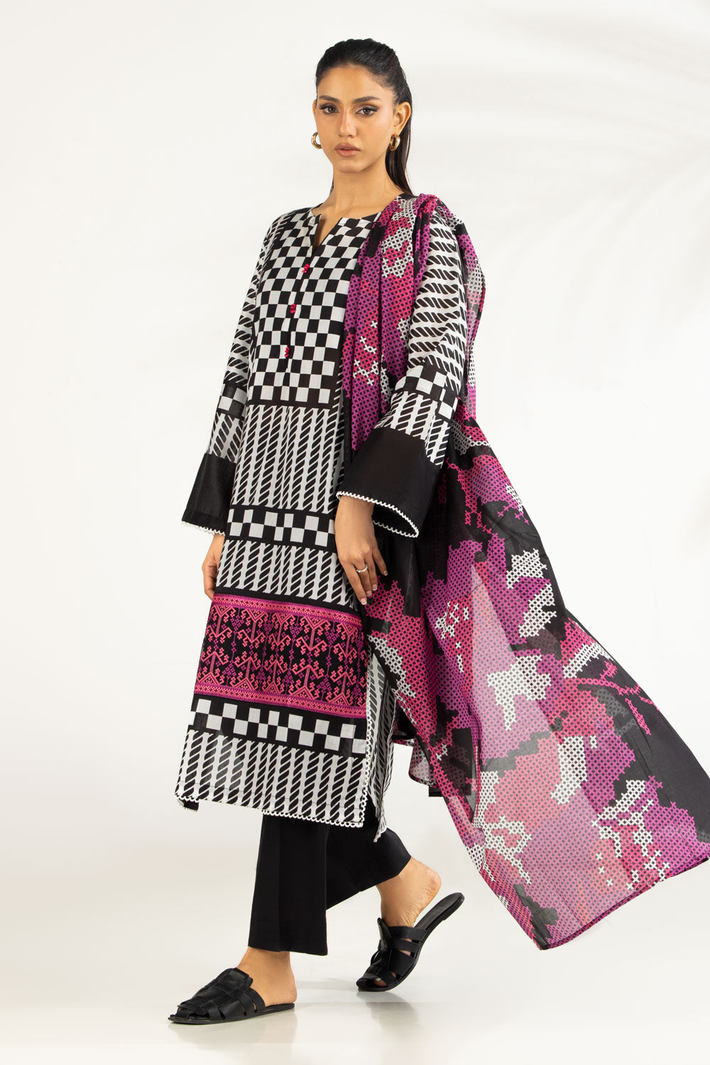 3PC Lawn Printed Suit With Embroidered