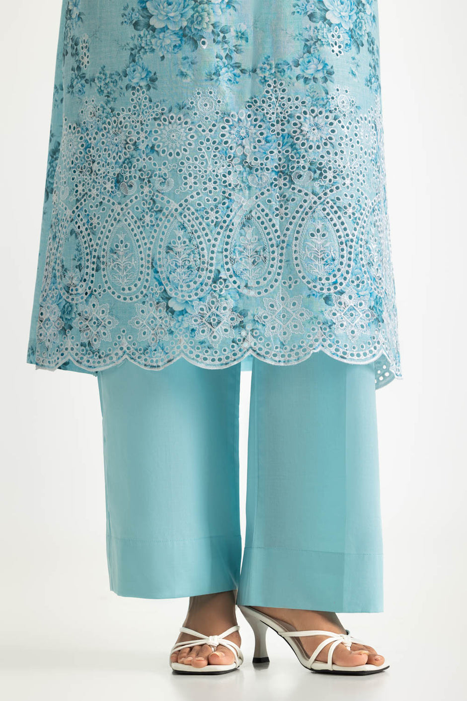 3PC Lawn Printed Suit With Embroidered