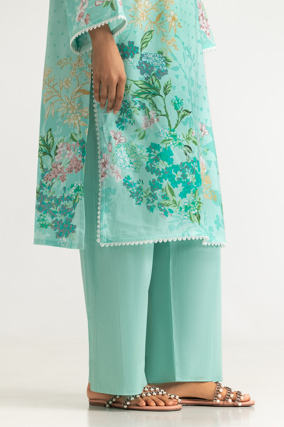 3PC Lawn Printed Suit With Embroidered