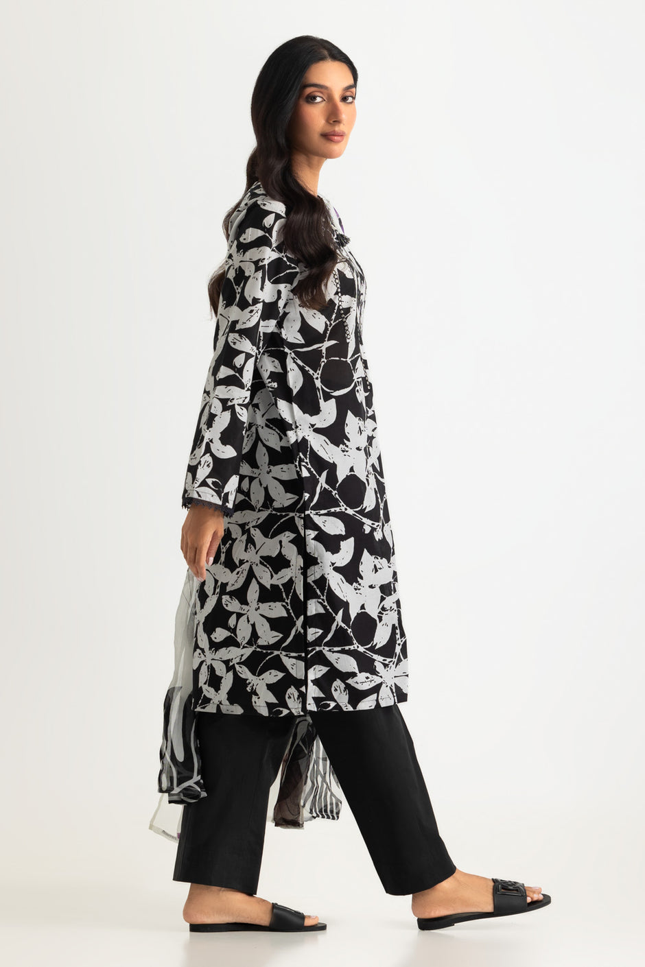 3PC Lawn Printed Suit With Embroidered