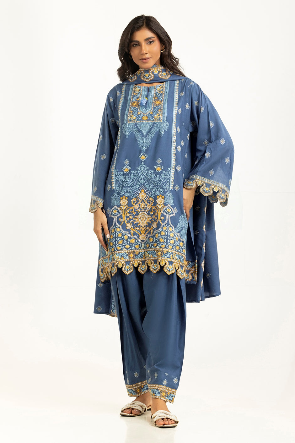 3PC Pashmina Embroidered Suit