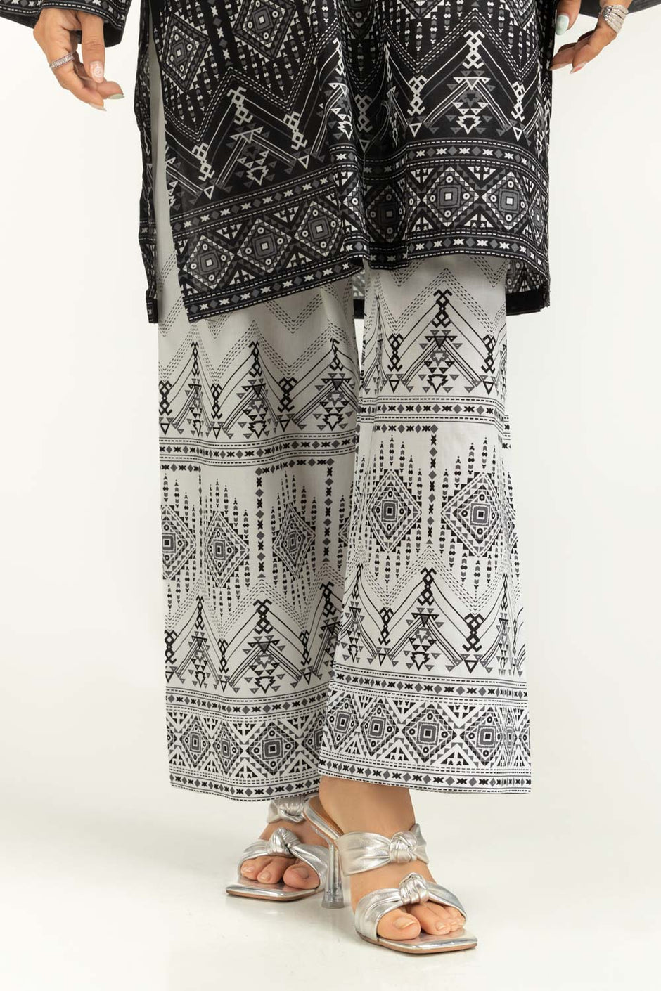 3PC Printed Lawn Suit