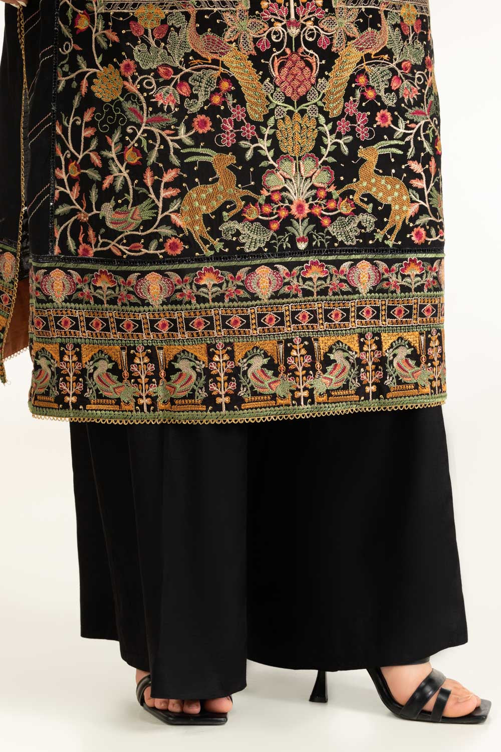 3PC Rawsilk Embroidered Suit IUSTKSD-1072
