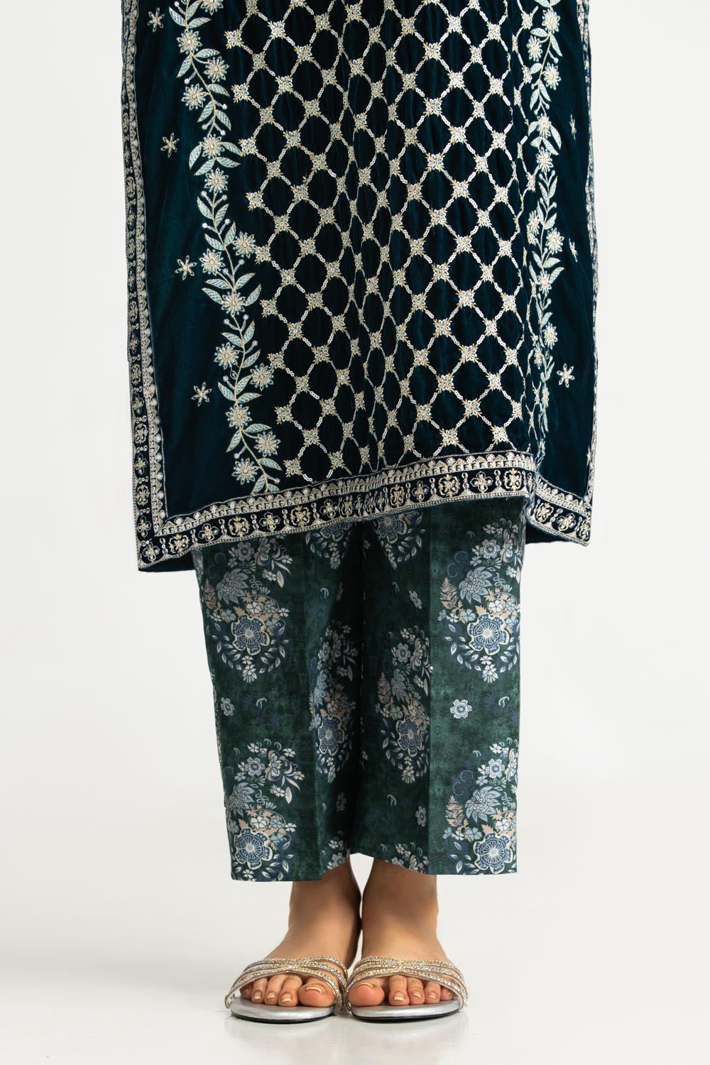 3PC Velvet Embroidered Suit