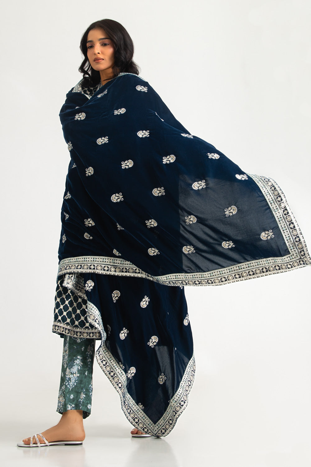 3PC Velvet Embroidered Suit