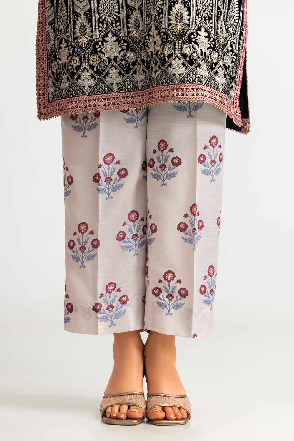 3PC Velvet Embroidered Suit