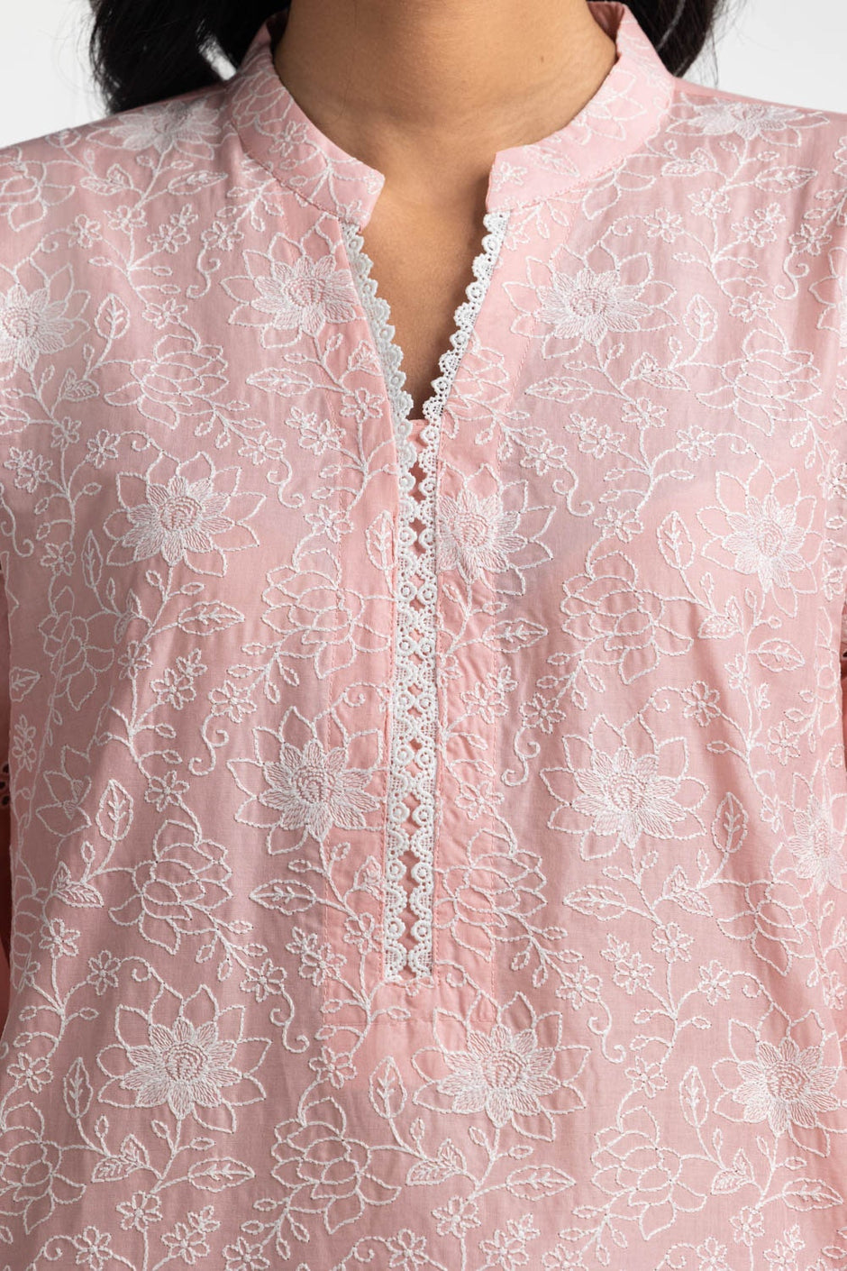 3PC Lawn Embroidered Suit