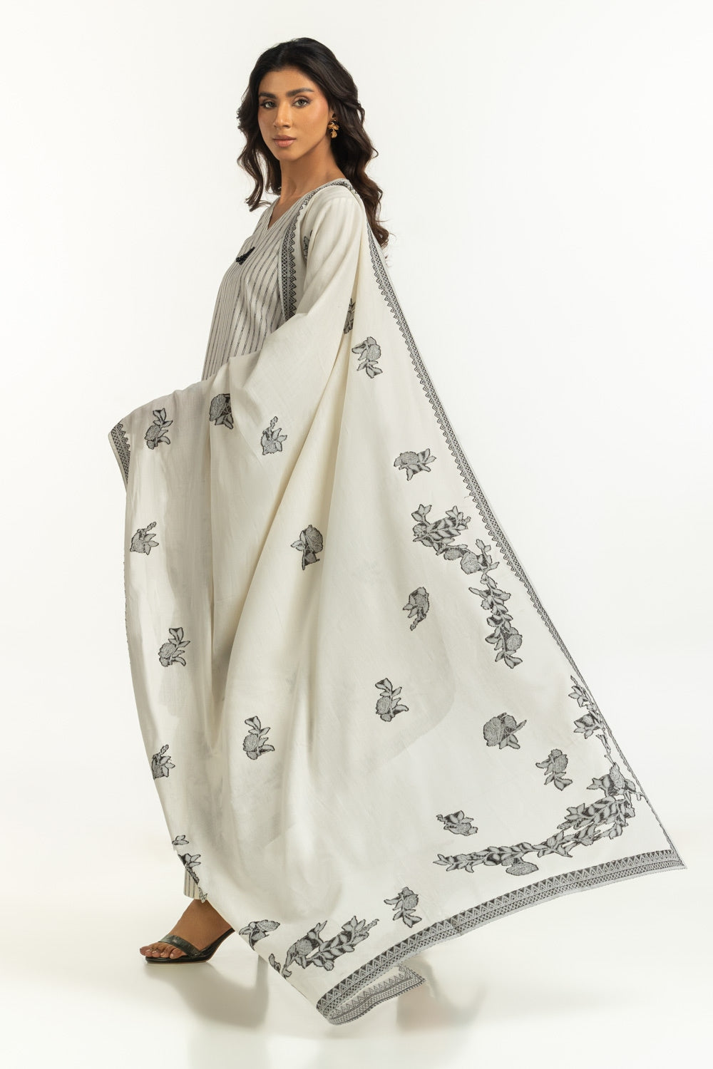 3PC Jacquard Embroidered Suit IUSTKSD-629