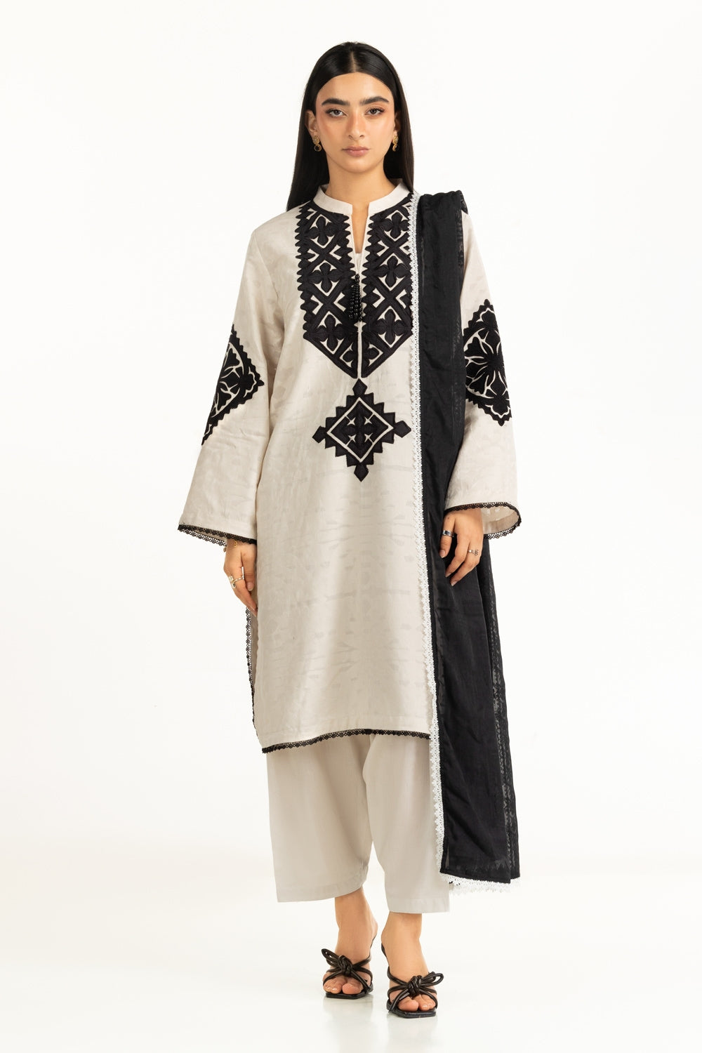 3PC Jacquard Embroidered Suit IUSTKSD-992