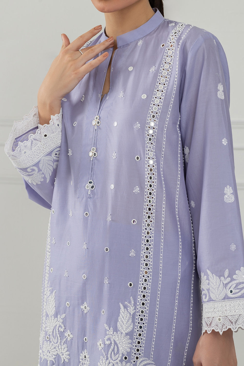 3PC Lawn Embroidered Suit