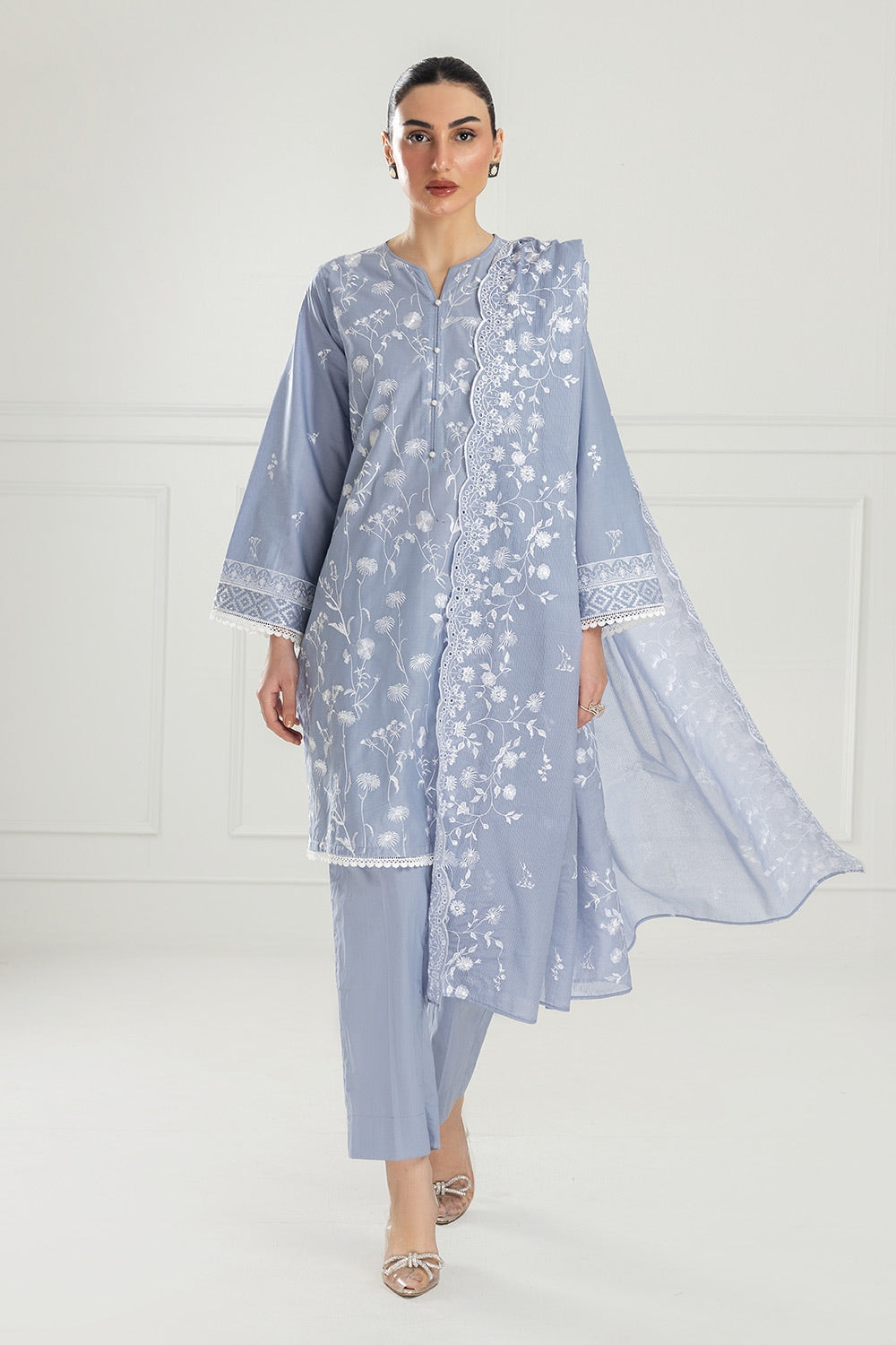 3PC Lawn Embroidered Suit