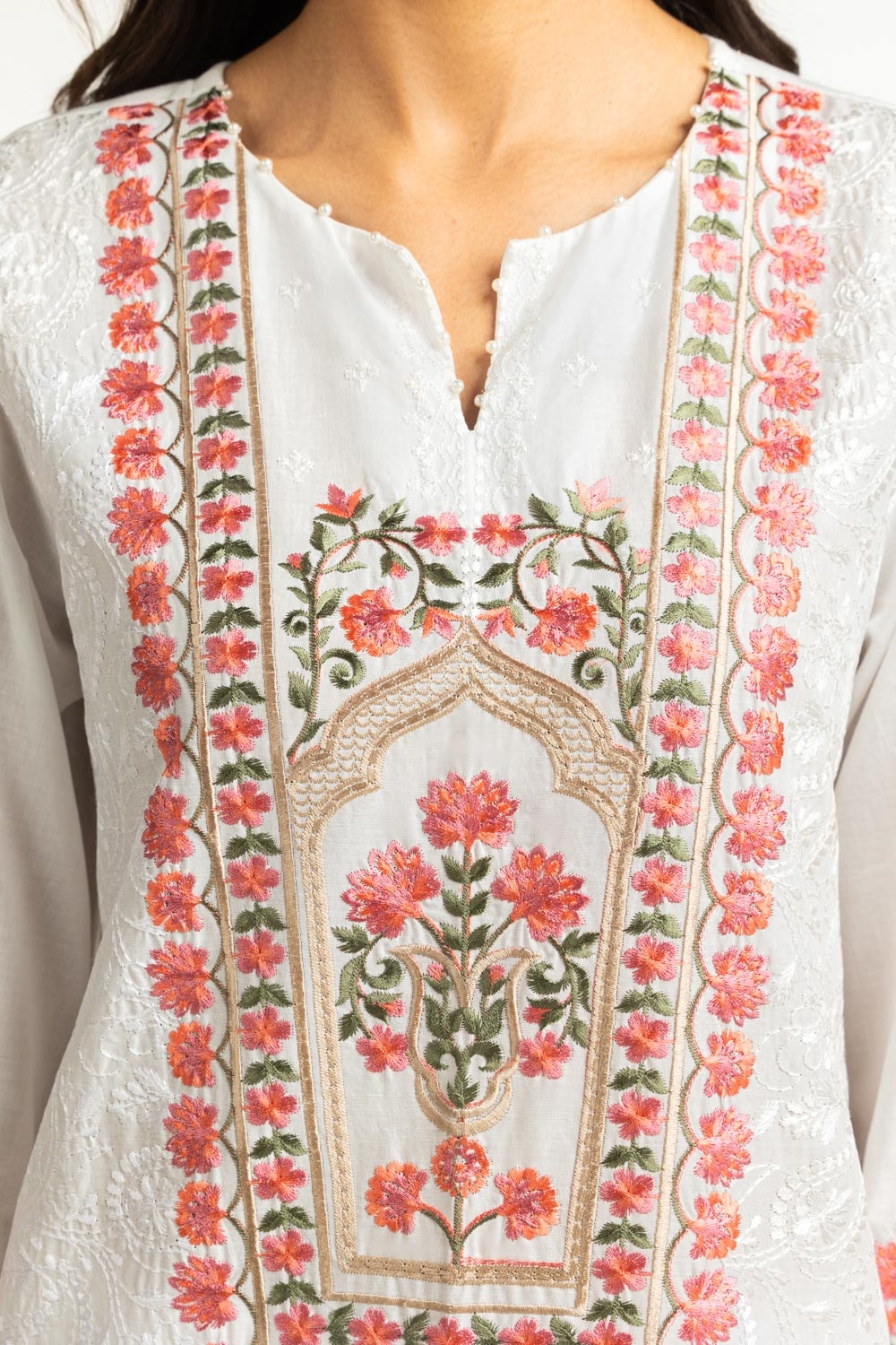 3PC Lawn Embroidered Suit IUSTKSD-601