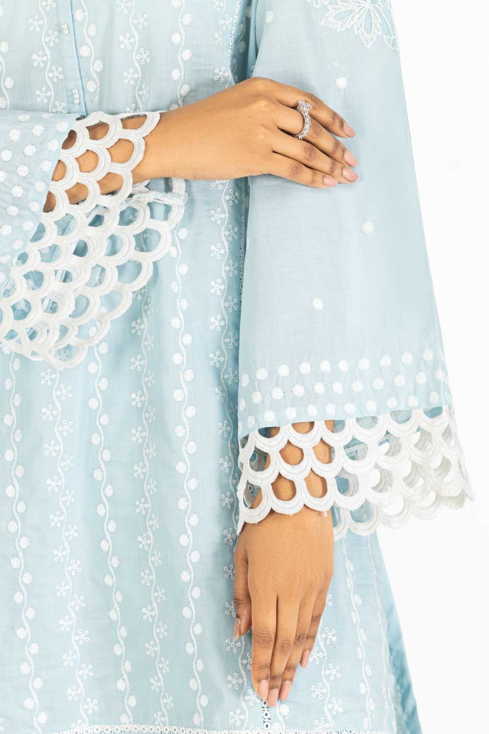 3PC Lawn Embroidered Suit IUSTKSD-602