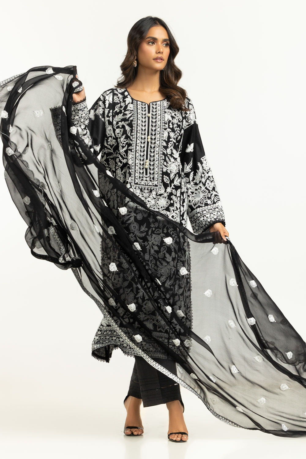 3PC Lawn Embroidered Suit IUSTKSD-670