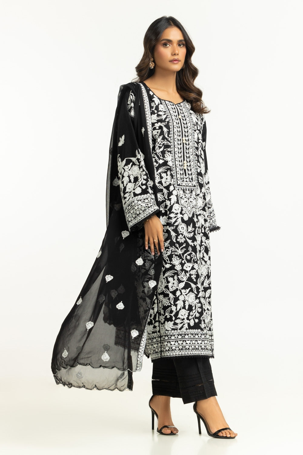 3PC Lawn Embroidered Suit IUSTKSD-670