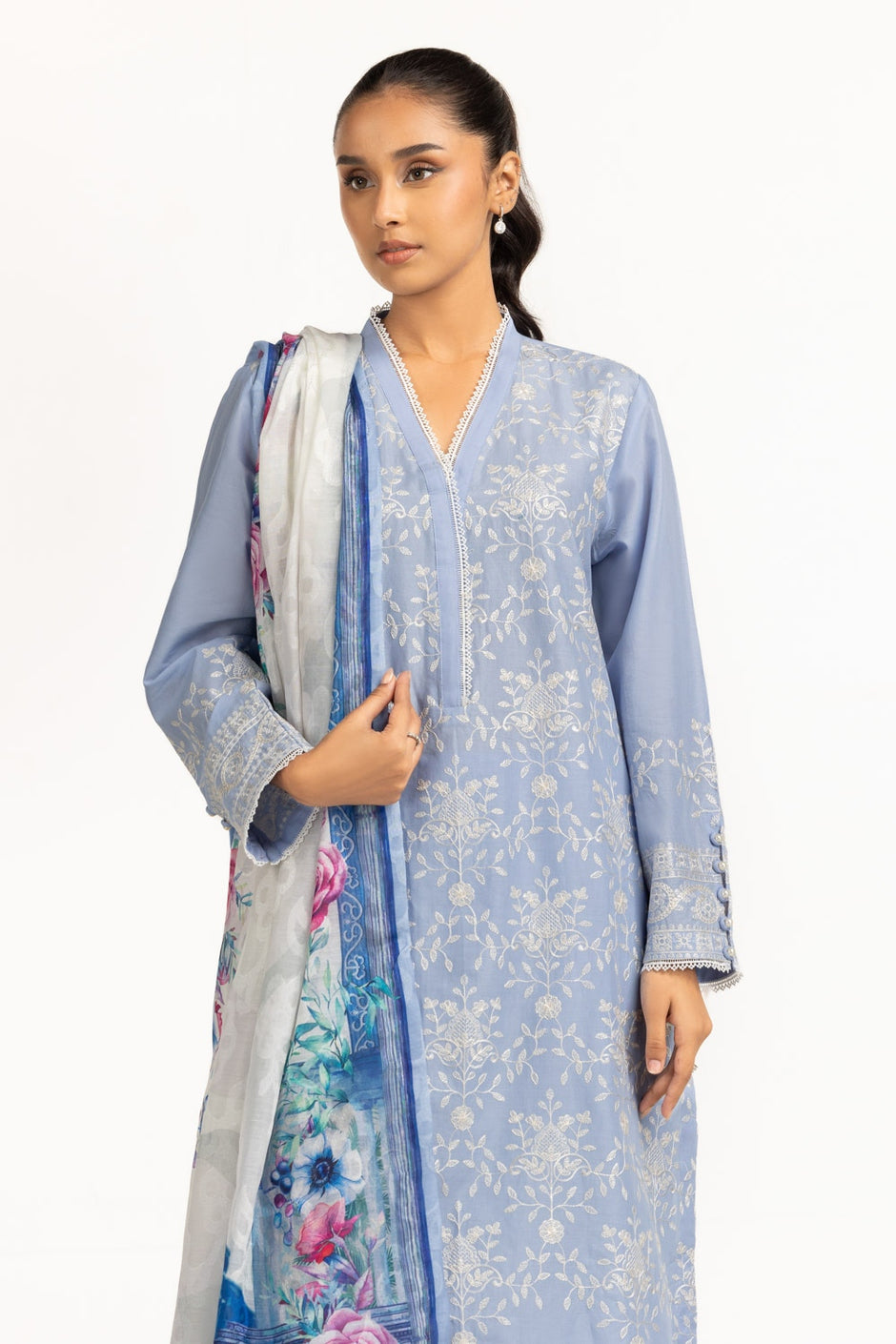 3PC Lawn Embroidered Suit