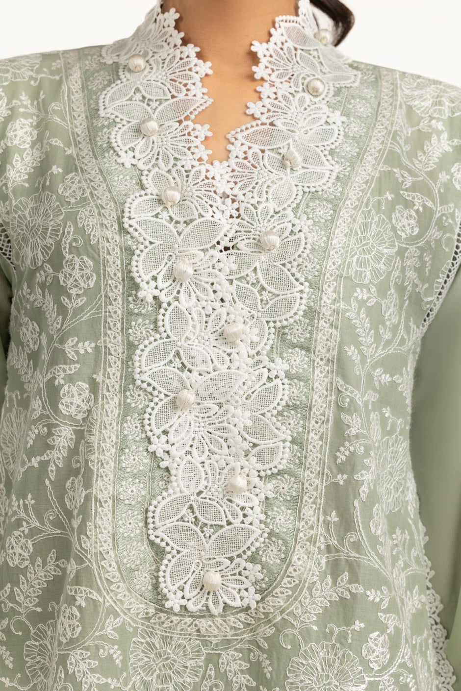 3PC Lawn Embroidered Suit
