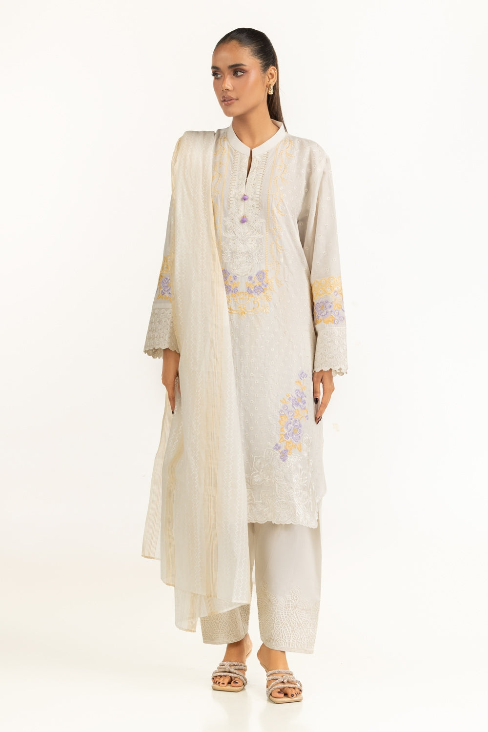 3Pc Lawn Embroidered Suit IUSTKSD-868