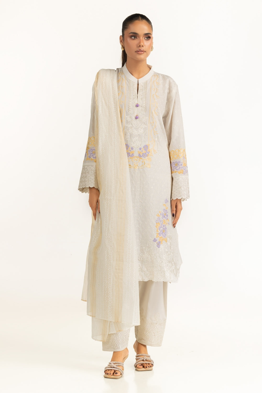 3Pc Lawn Embroidered Suit IUSTKSD-868