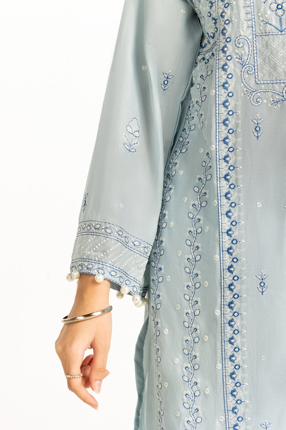 3Pc Lawn Embroidered Suit IUSTKSD-944