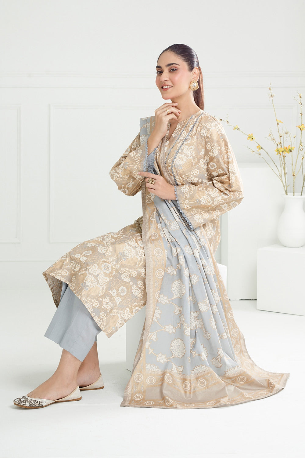 3PC Lawn Gold and Lacquer Printed Suit IUSTKSD-464