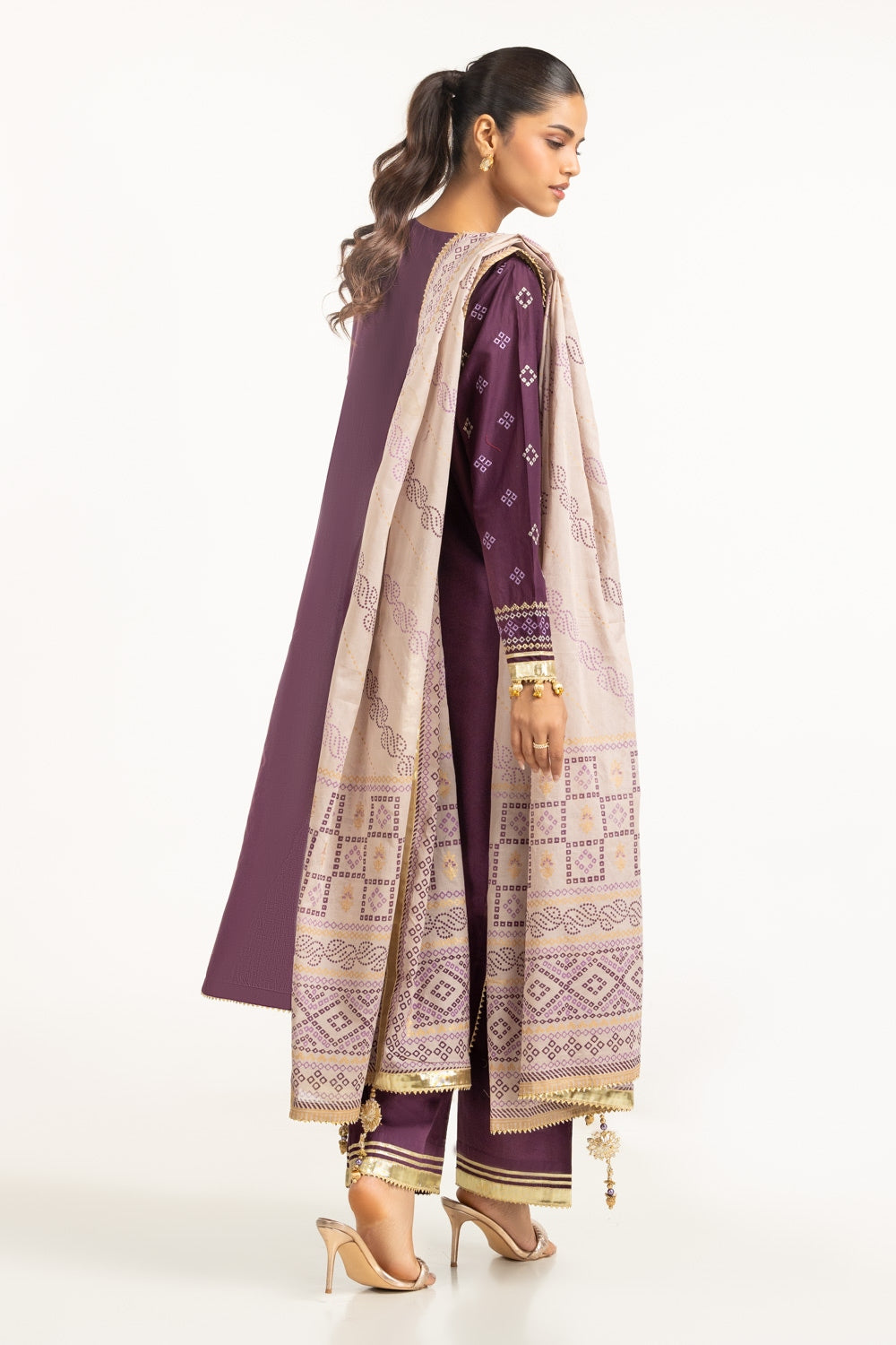 3PC Lawn Gold Printed Suit With Embroidered IUSTKSD-724