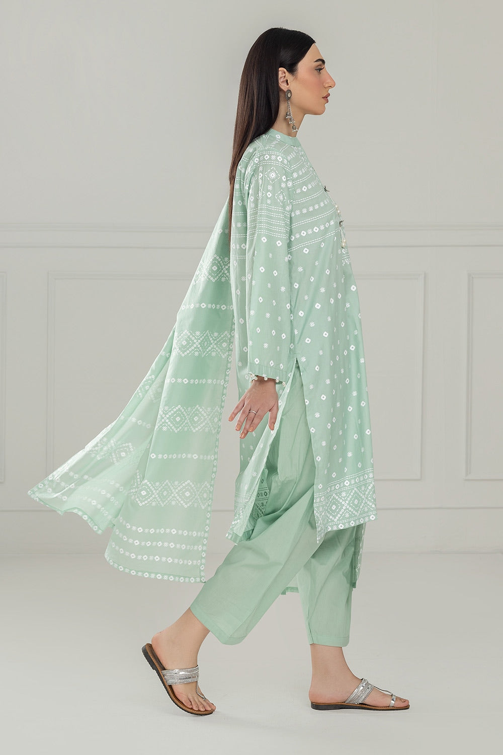 3PC Lawn Lacquer Printed Suit IUSTKSD-500