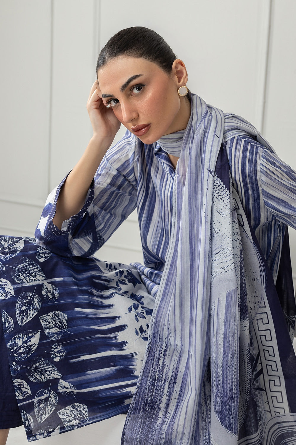 3PC Lawn Lacquer Printed Suit IUSTKSD-505