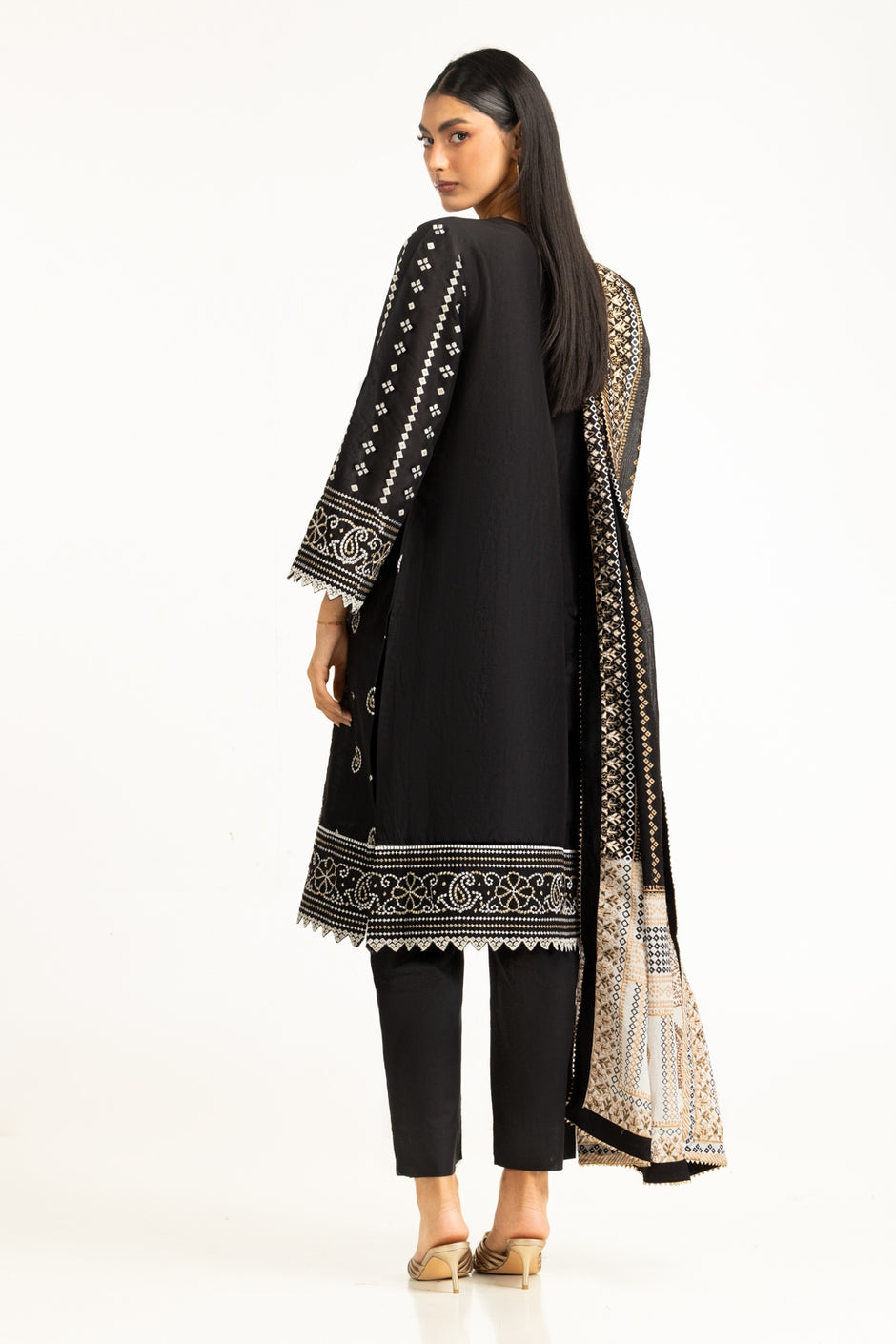 3PC Lawn Lacquer Printed Suit With Embroidered