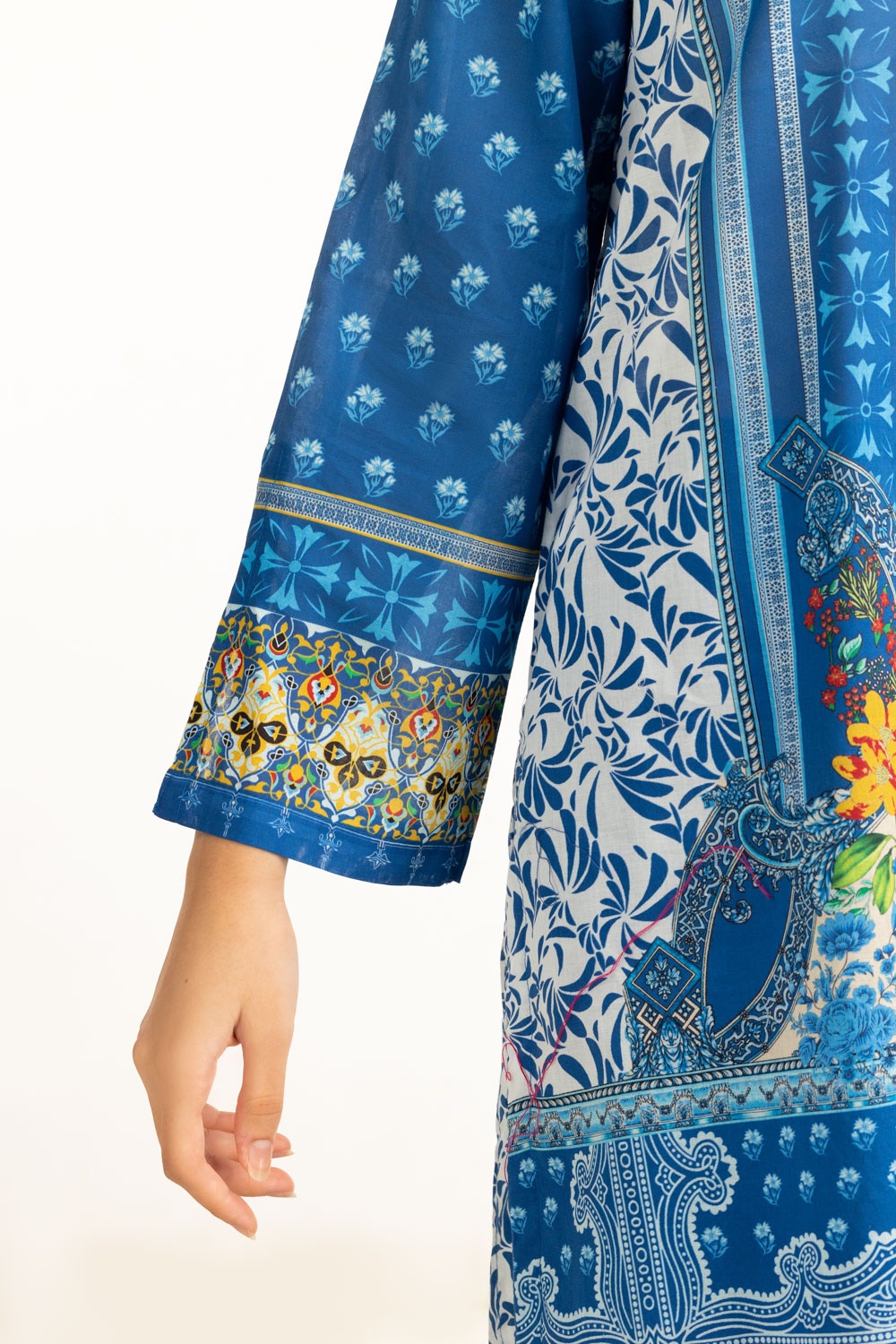 3PC Lawn Printed Suit IUSTKSD-1047