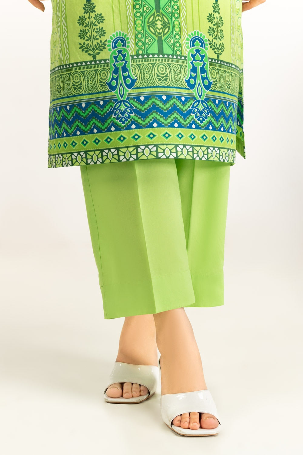 3PC Lawn Printed Suit IUSTKSD-1165