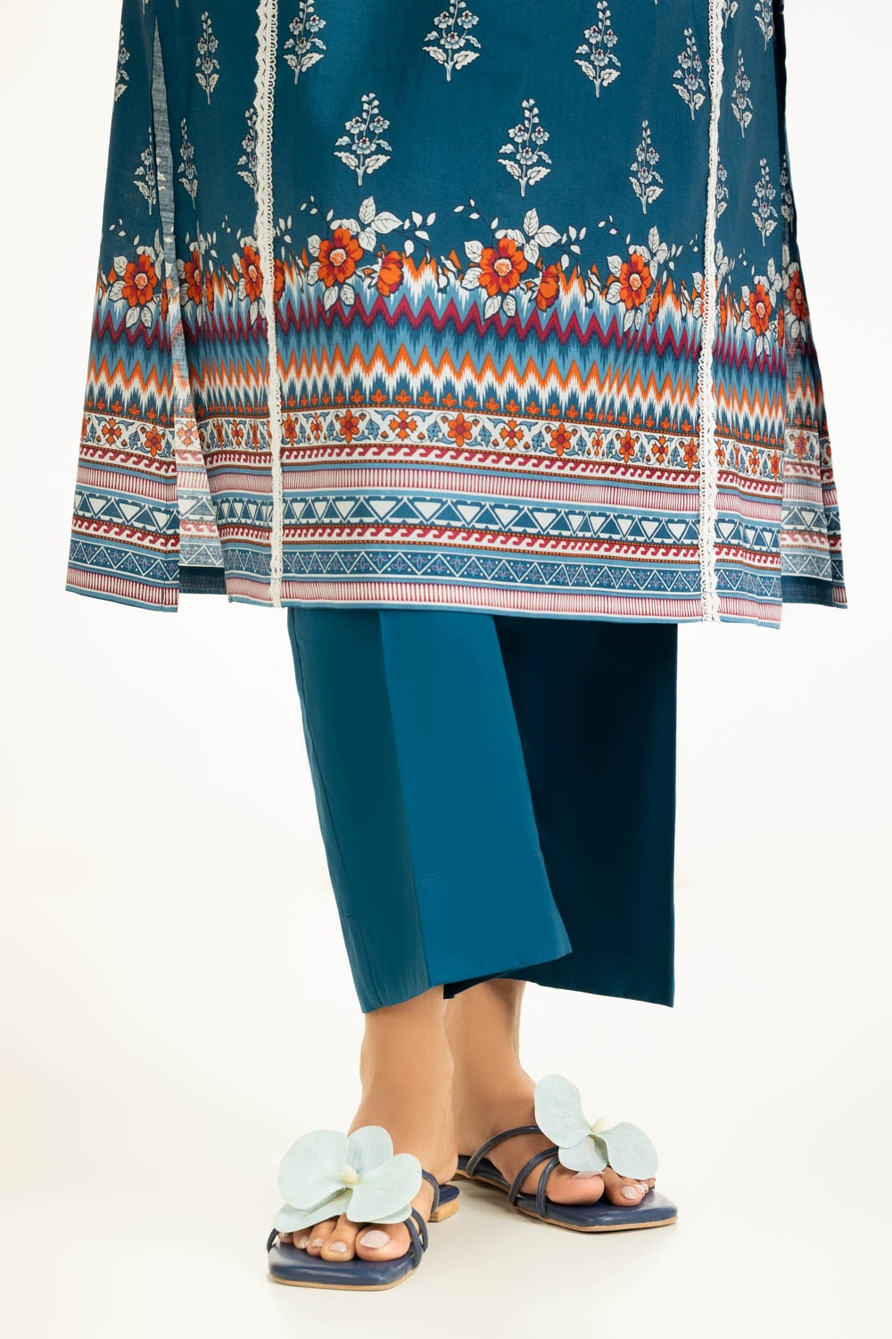 3PC Lawn Printed Suit IUSTKSD-1180