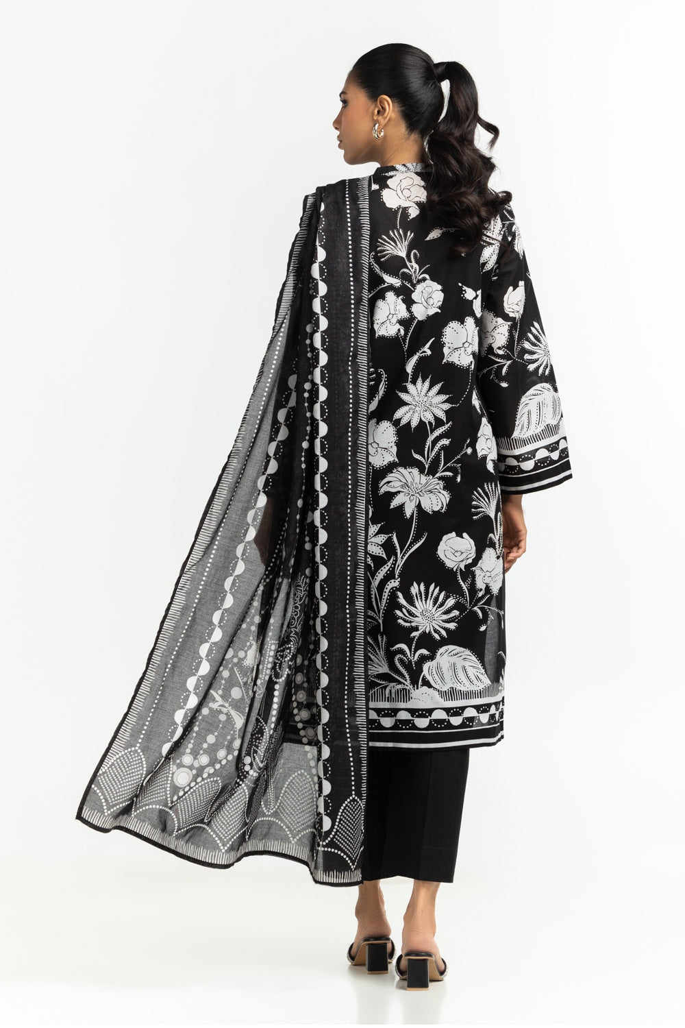 3PC Lawn Printed Suit IUSTKSD-484