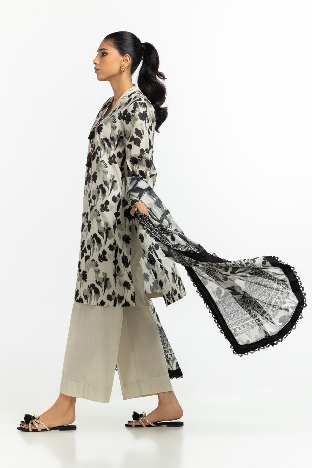 3PC Lawn Printed Suit IUSTKSD-546