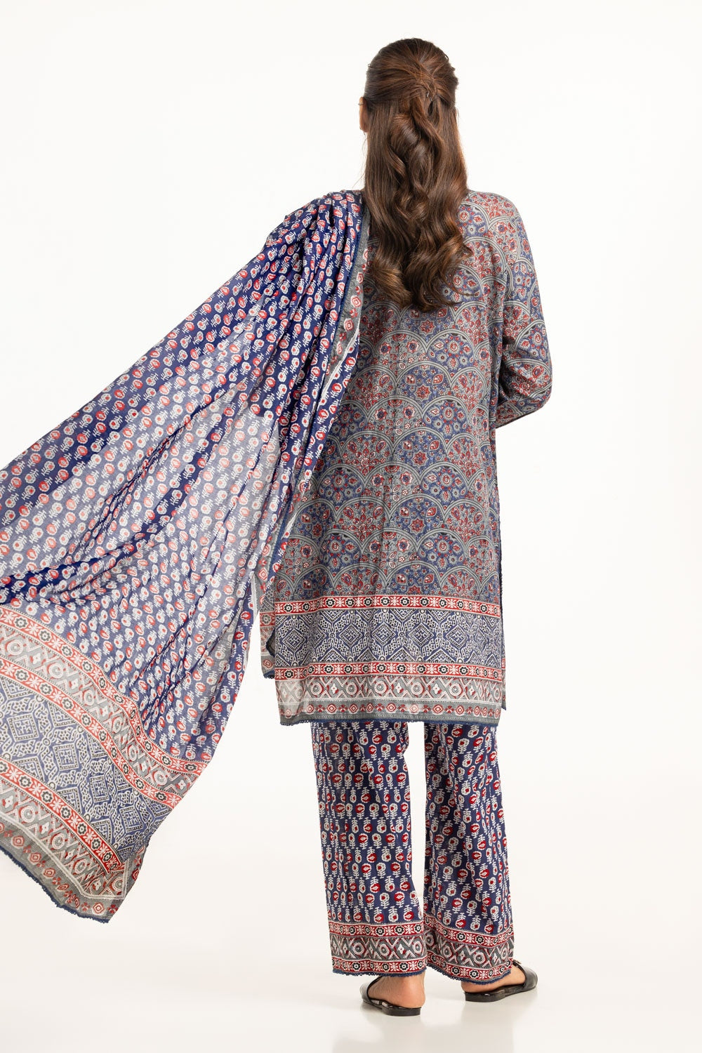 3PC Lawn Printed Suit IUSTKSD-803